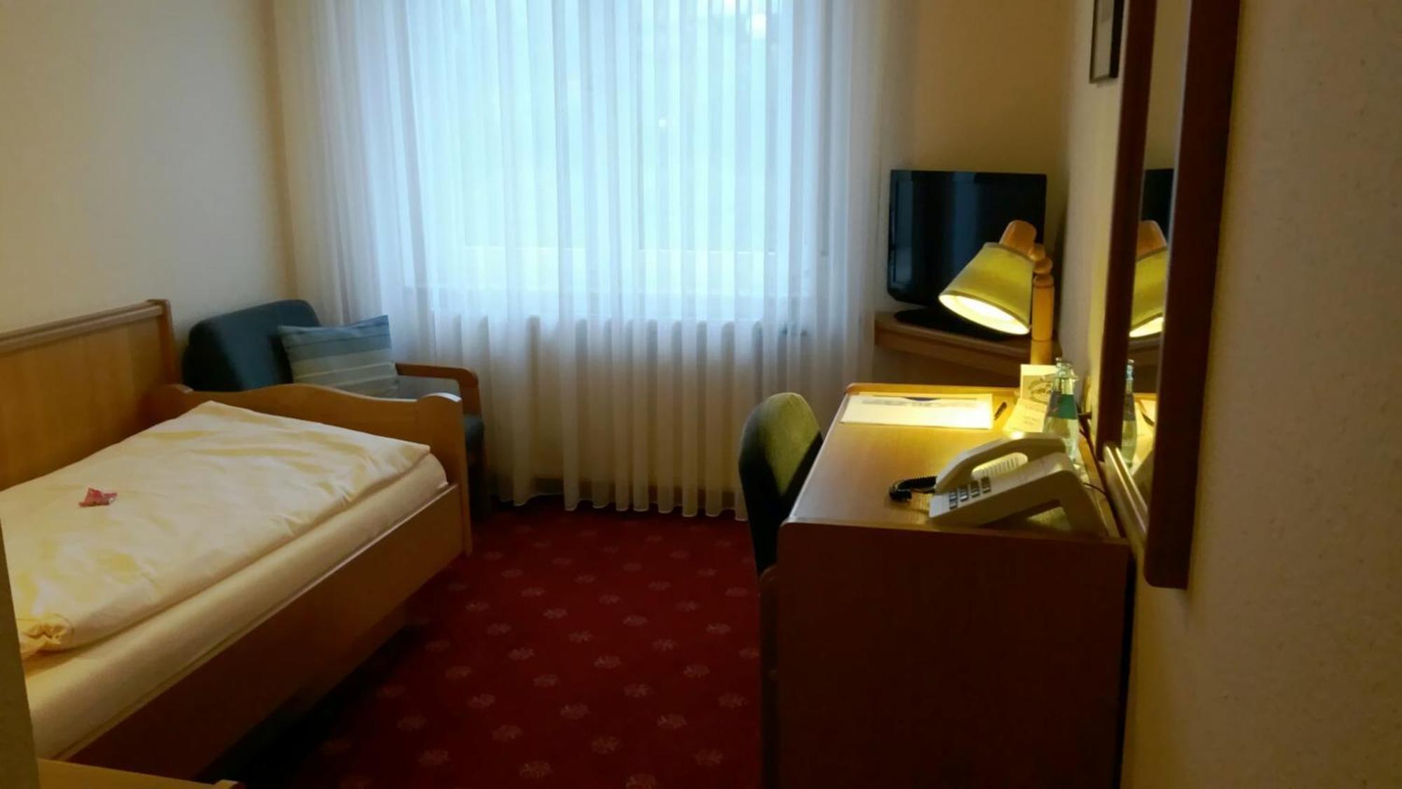 Hotel Garni Stadt Friedberg Friedberg  Zimmer foto