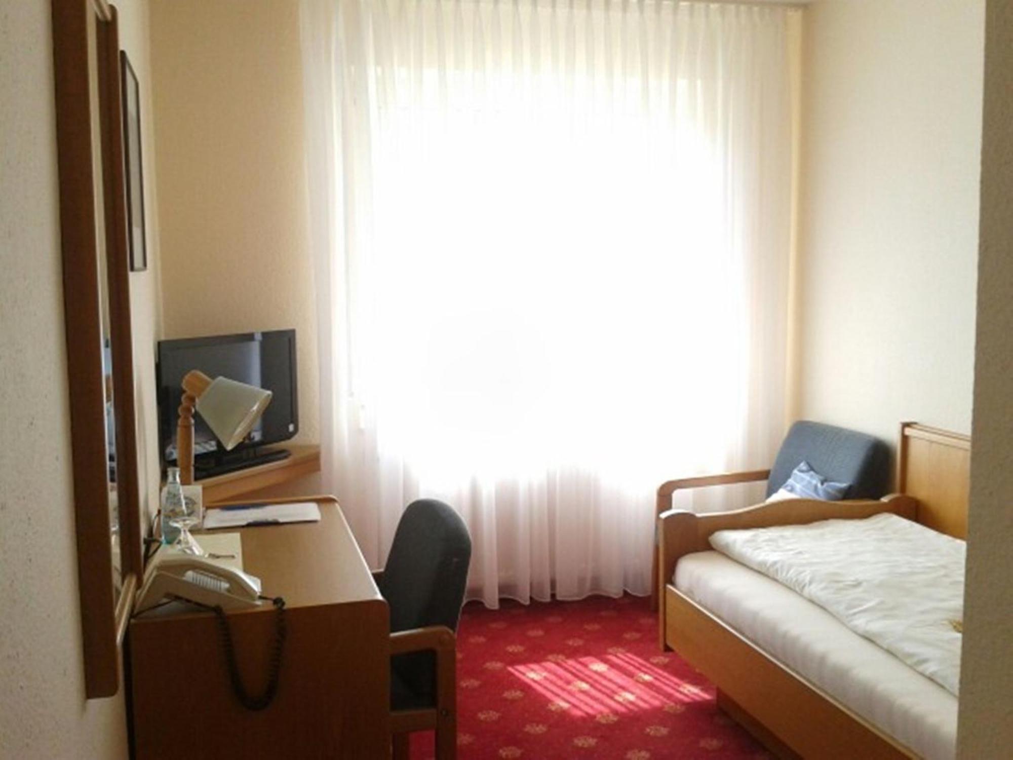 Hotel Garni Stadt Friedberg Friedberg  Zimmer foto
